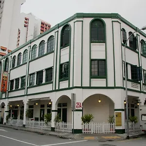 footprints-hostel-singapore.singapore-best-hotels.net/