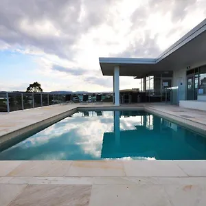 chancellor-lakeside-apartments.queenslandhotels.net/